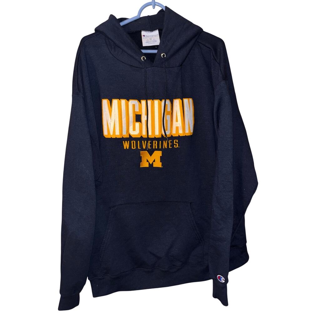 Champion blue Michigan Wolverines hoodie sweatshirt (size 2XL)